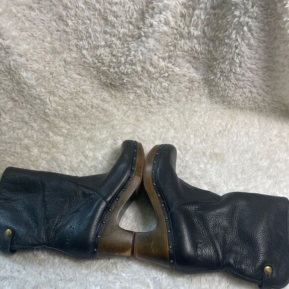 UGG Cora Lynn fold over leather black sheepskin lining clog boots size 9 - Picture 9 of 16